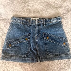 CARGO MINI SKIRT SIZE 27